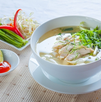 Bữa sáng – Bữa ăn quan trọng trong thực đơn của công ty suất ăn công nghiệp Mai Hải Minh cho một ngày làm việc hiệu quả.