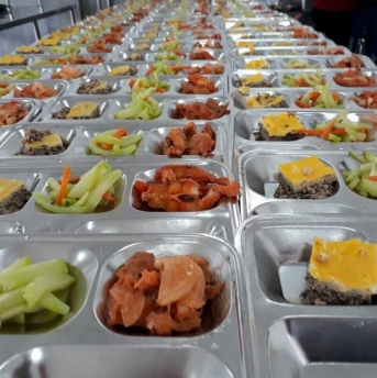 Lựa chọn thực đơn suất ăn công nghiệp tại Mai Hải Minh